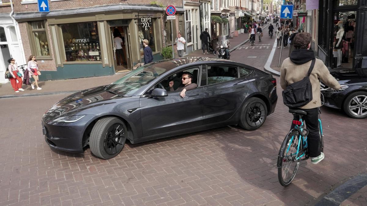 La compra de eléctricos se dispara un 50% en la UE en plena subida del combustible