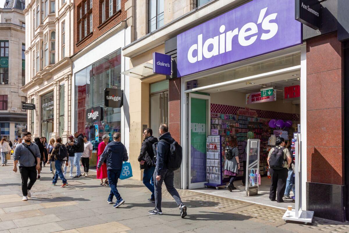 Jeweler Claire’s to Shut All UK Stores After Latest Insolvency