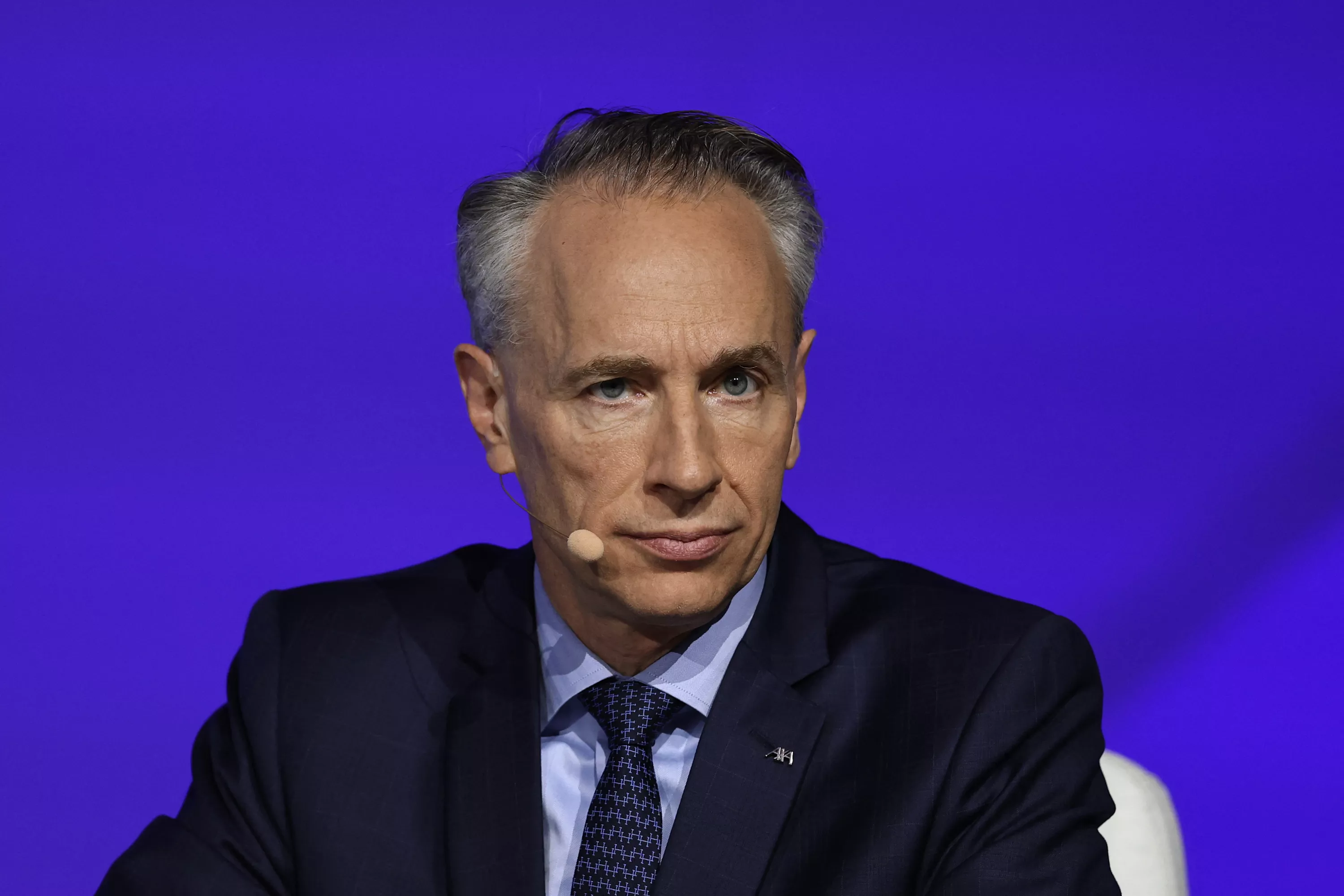 Thomas Buberl renouvelé à la tête d’Axa lors d’une AG perturbée par des activistes climatiques