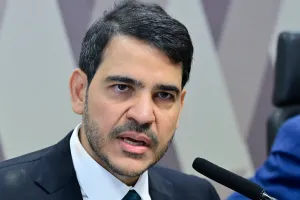 Democracia começa pela ética dos juízes, diz Messias em sabatina no Senado