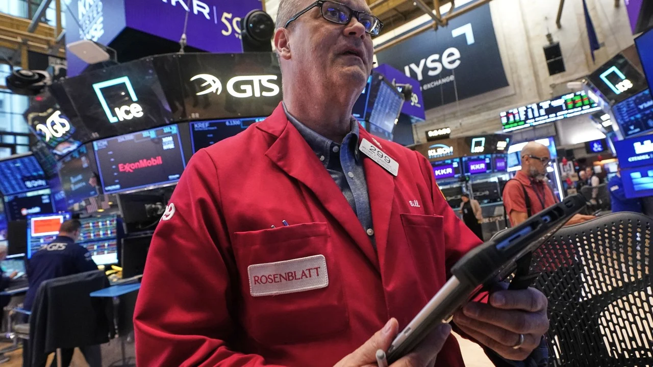 Wall Street rises towards more records as oil prices slip