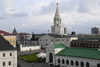 В Казани ветер сорвал стрелку с часов Спасской башни