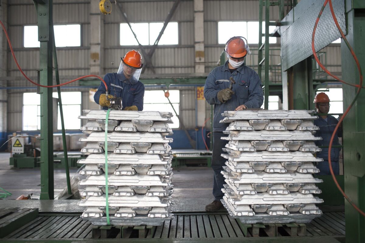 Hongqiao Said to Price $1.5 Billion Convertibles Near Low End