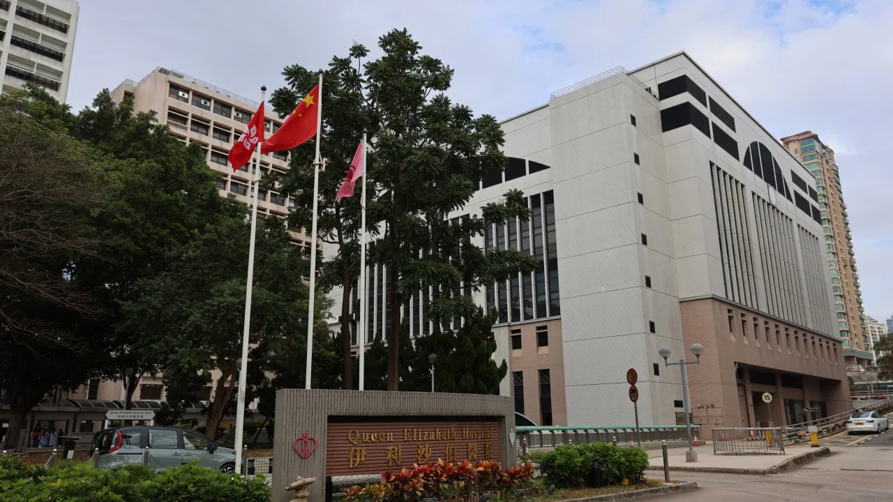 Hong Kong public hospitals to extend time for daily visits from 5 to 9 hours by July 31