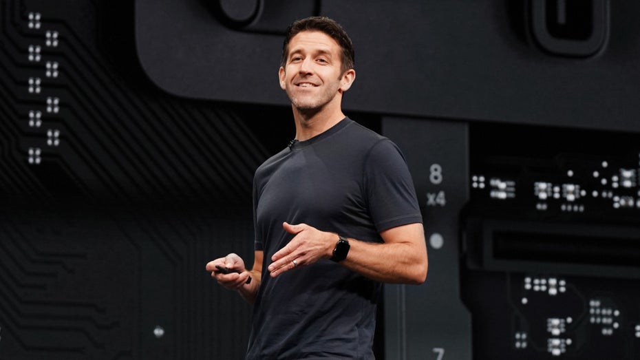 Er wird neuer Apple-Chef: Wer ist John Ternus?