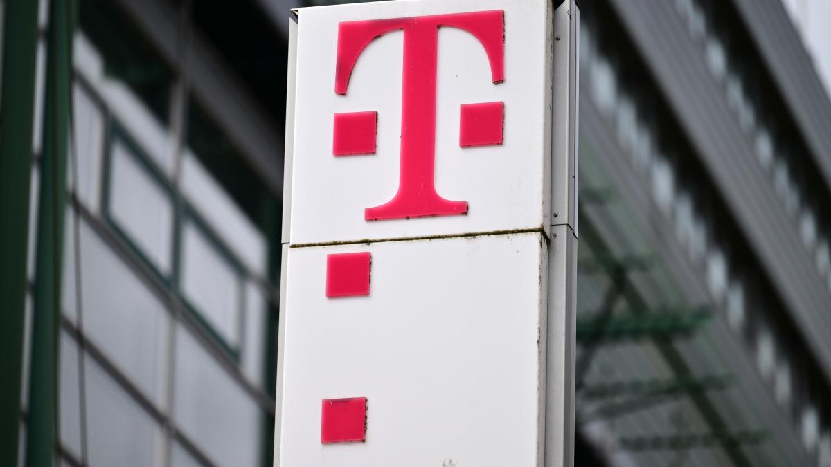Deutsche Telekom evalúa una megafusión con su filial T-Mobile para crear la mayor teleoperadora del mundo