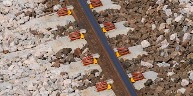 Le trafic SNCF entre Paris et Orléans est « fortement perturbé » à cause d’un « vol de câbles »