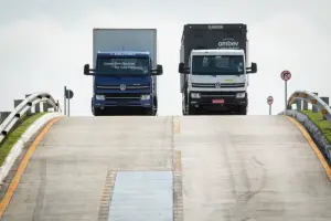 Governo Lula amplia programa de financiamento para compra de caminhões e ônibus