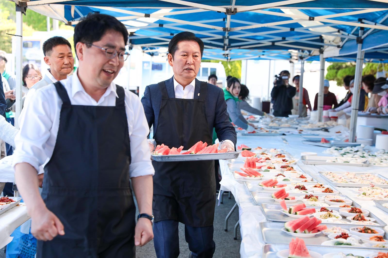정청래, 연휴 또 영남행…‘갈등설’ 장동혁·송언석도 대구·부산서 맞불