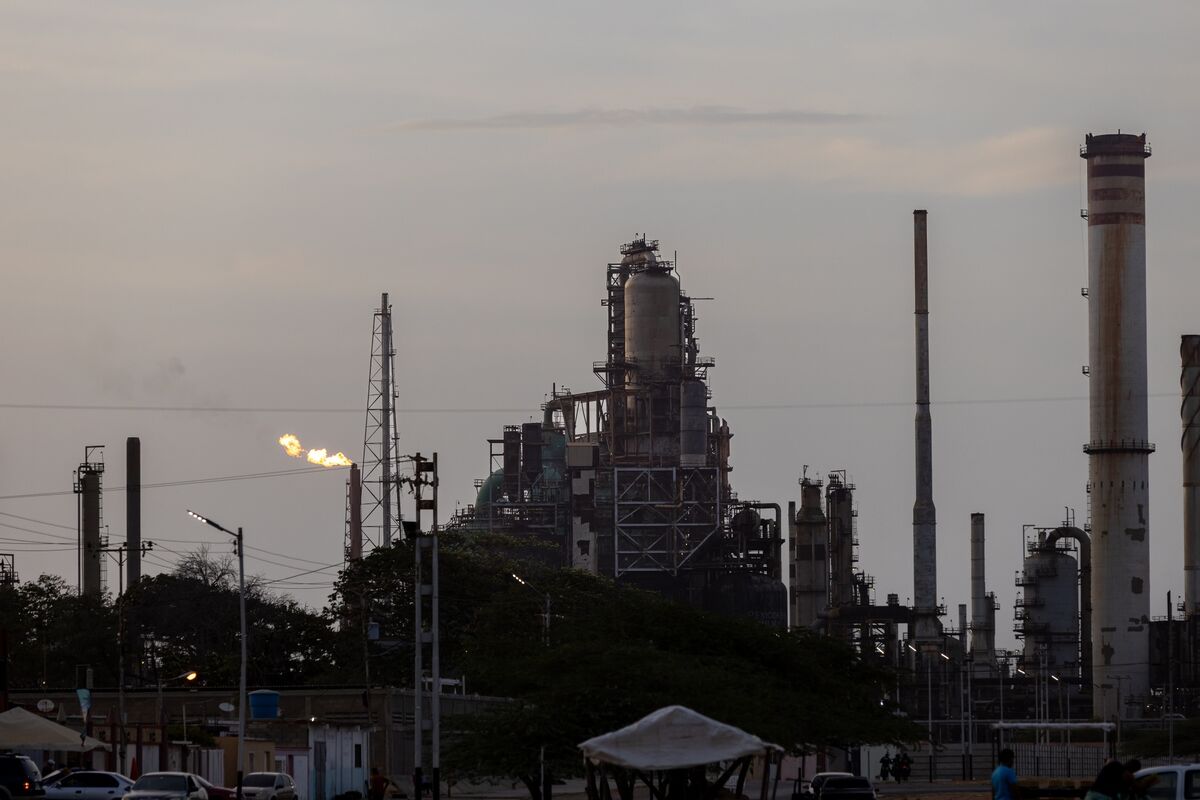 Venezuela Oil Exports Hit 1 Million Barrels a Day  in Post-Maduro Era