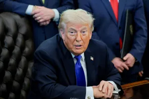 Trump endossa Infantino sobre Irã na Copa, mas desdenha: “Eles têm bom time?”