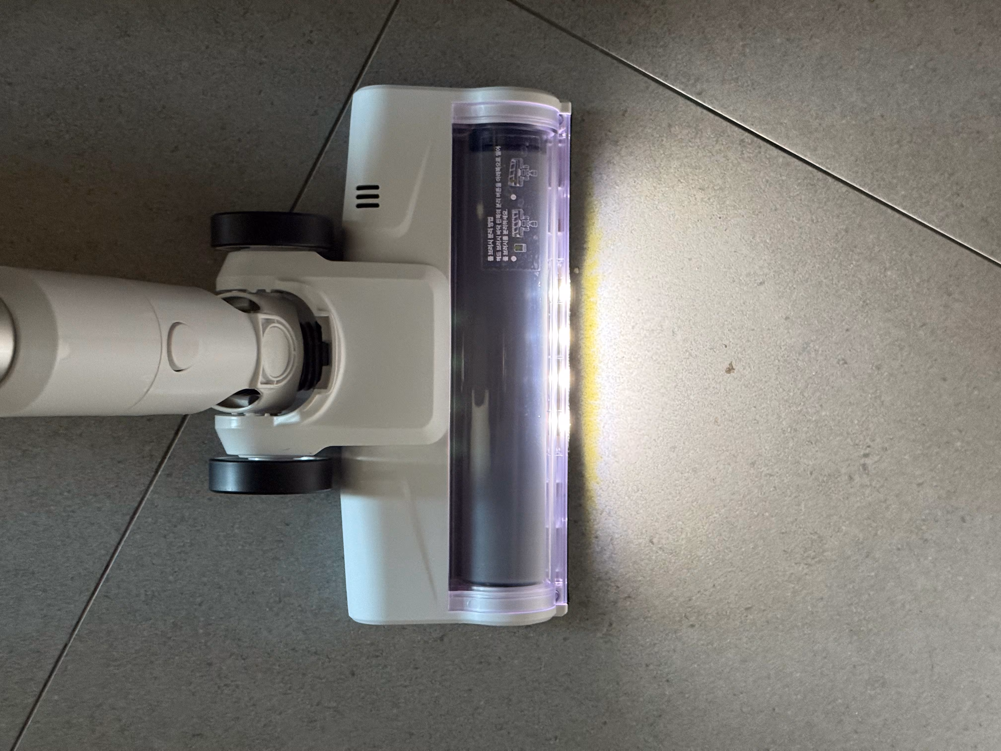 100만원 청소기 vs 10만5000원 한국 기업 청소기, 6년 쓴 기자의 소감