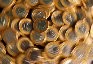 Dívida pública, Focus, balanço da Gerdau e mais desta segunda-feira