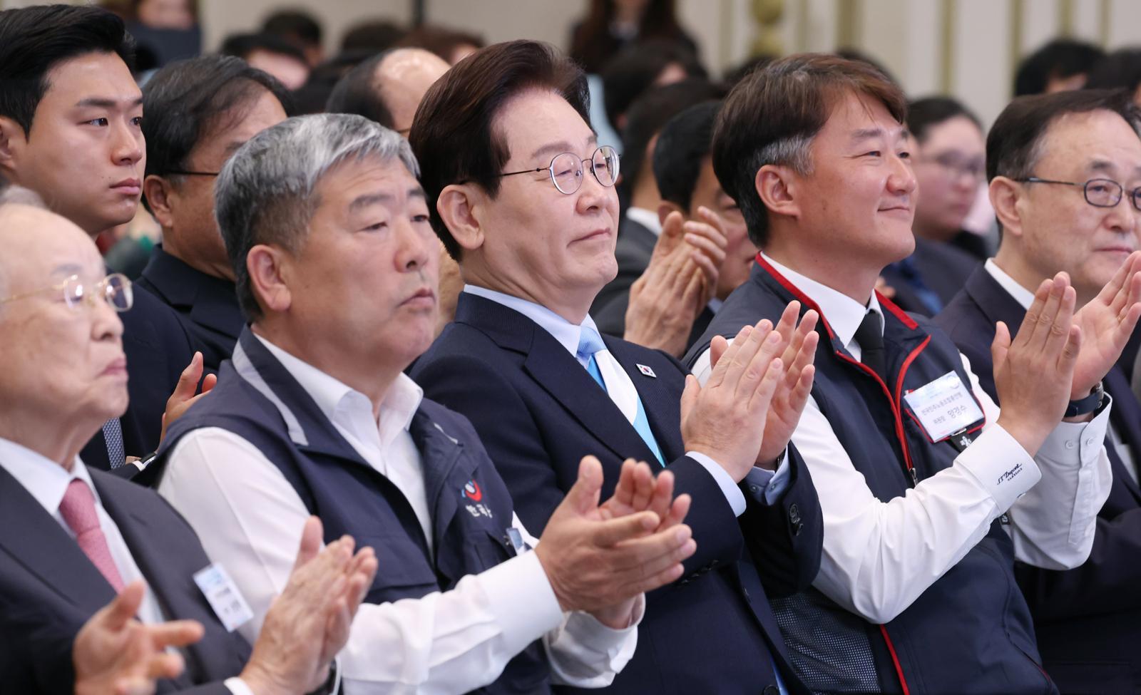 노란봉투법 업고 원청 교섭 봇물…특고직도 “우리도 노동자” 가세