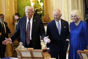 Trump diz que Rei Charles III concorda sobre não deixar o Irã ter armas nucleares