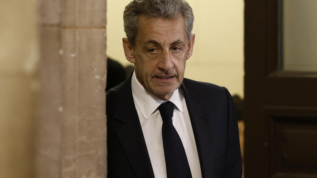 Procès libyen : Nicolas Sarkozy à la barre pour répondre à Claude Guéant