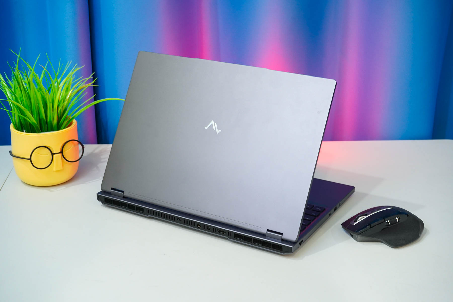 Что внутри ноутбука Maibenben X16F? Разборка игровой модели на базе AMD Ryzen-9 8940HX и RTX 5070 Ti