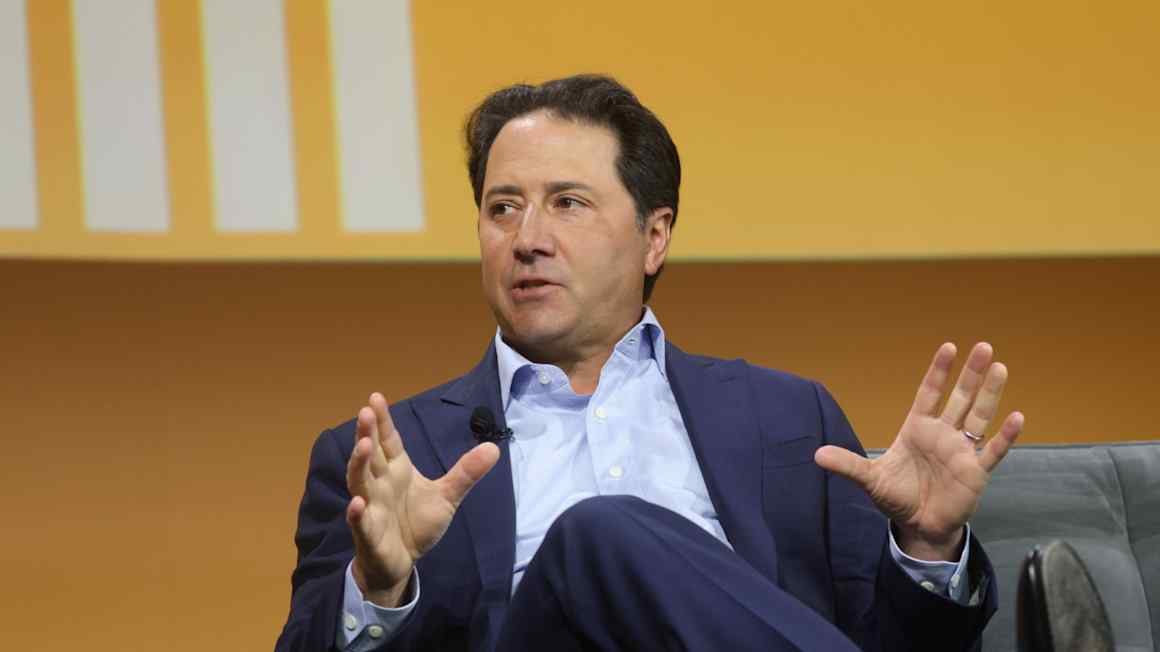 Private credit group Ares draws nearly $20bn from investors