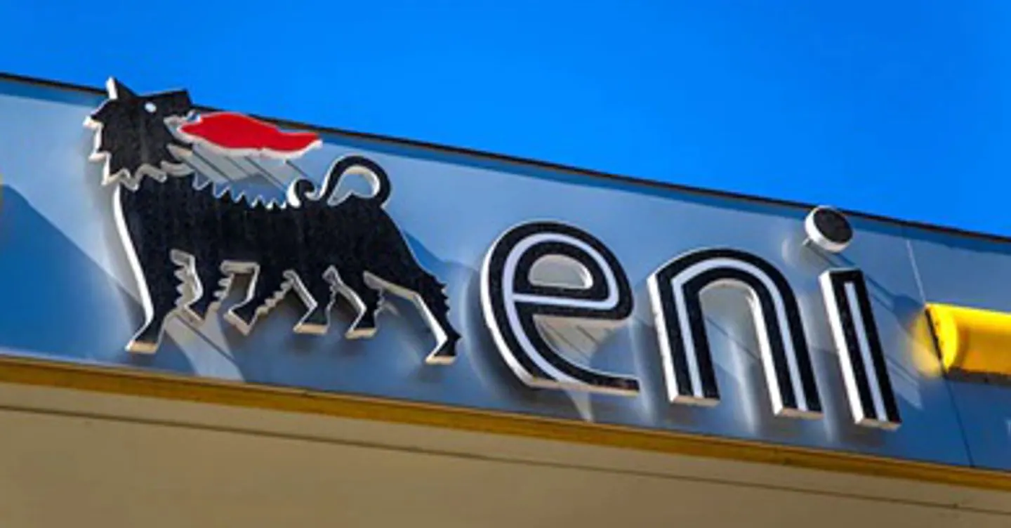 Borse in ordine sparso, Piazza Affari in rialzo con Eni e banche. Brent sopra 110 $