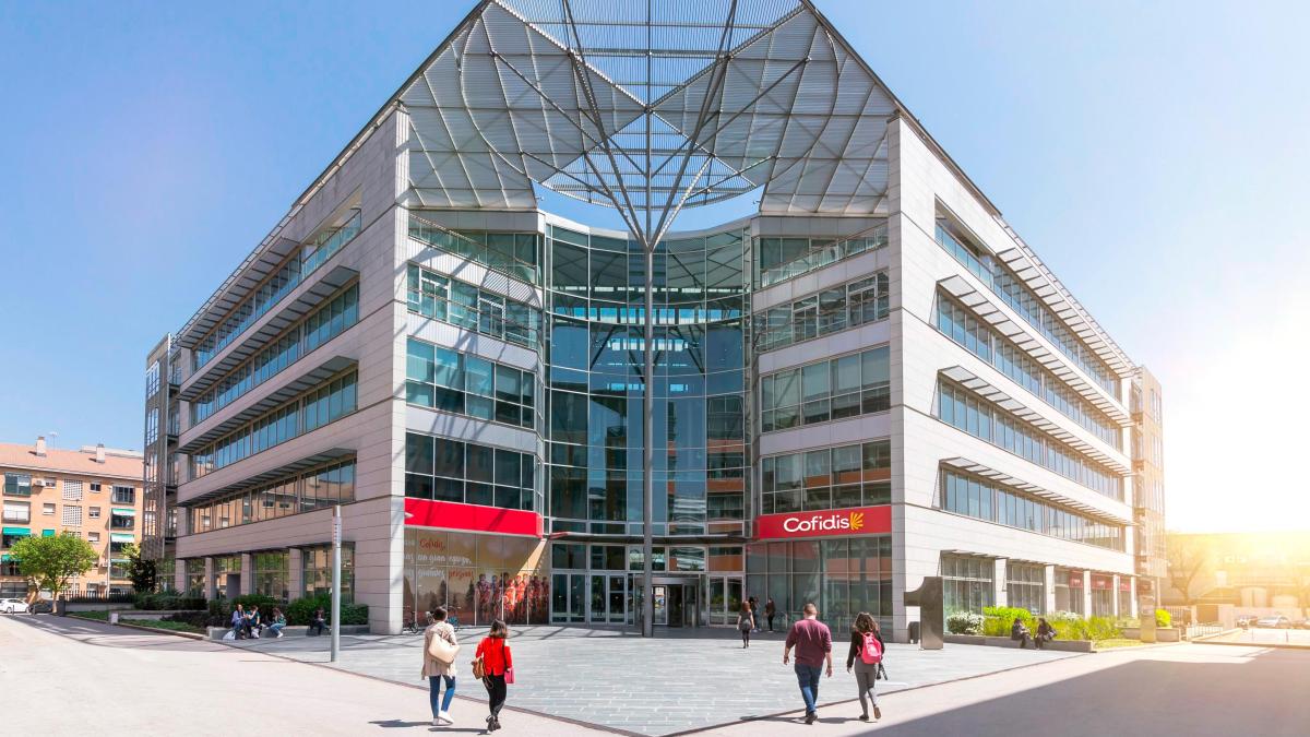 Más cercana, más clara, más digital: la nueva etapa visual de Cofidis