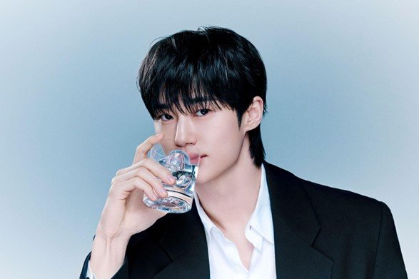 “난 쉽게 녹지 않아” …변우석, SK매직 얼음정수기 광고 공개