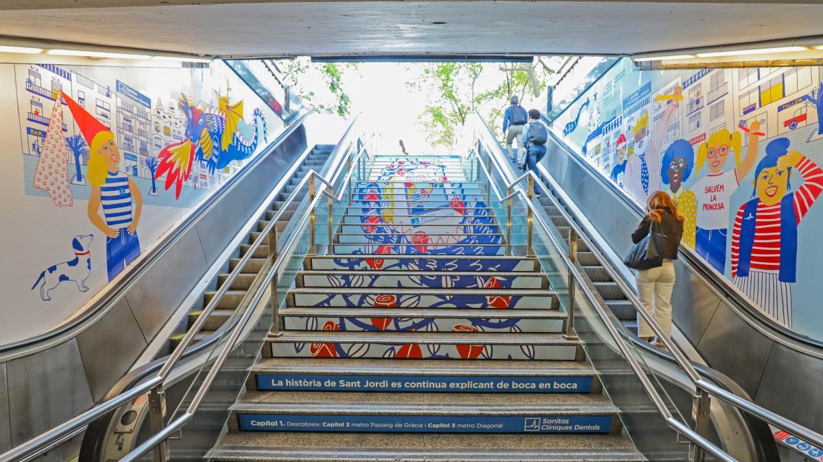 El metro de Barcelona se convierte en escenario de Sant Jordi