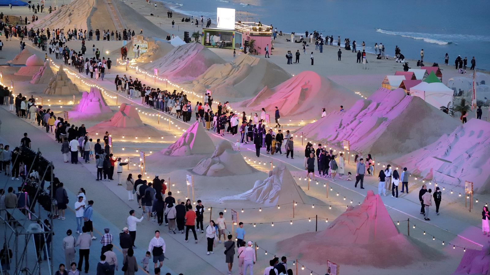 내달 15일 ‘해운대 모래축제’ 열린다…작품 17점 전시