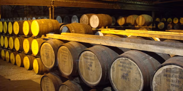 Donald Trump annonce supprimer les droits de douane sur le whisky écossais après la visite du roi Charles III