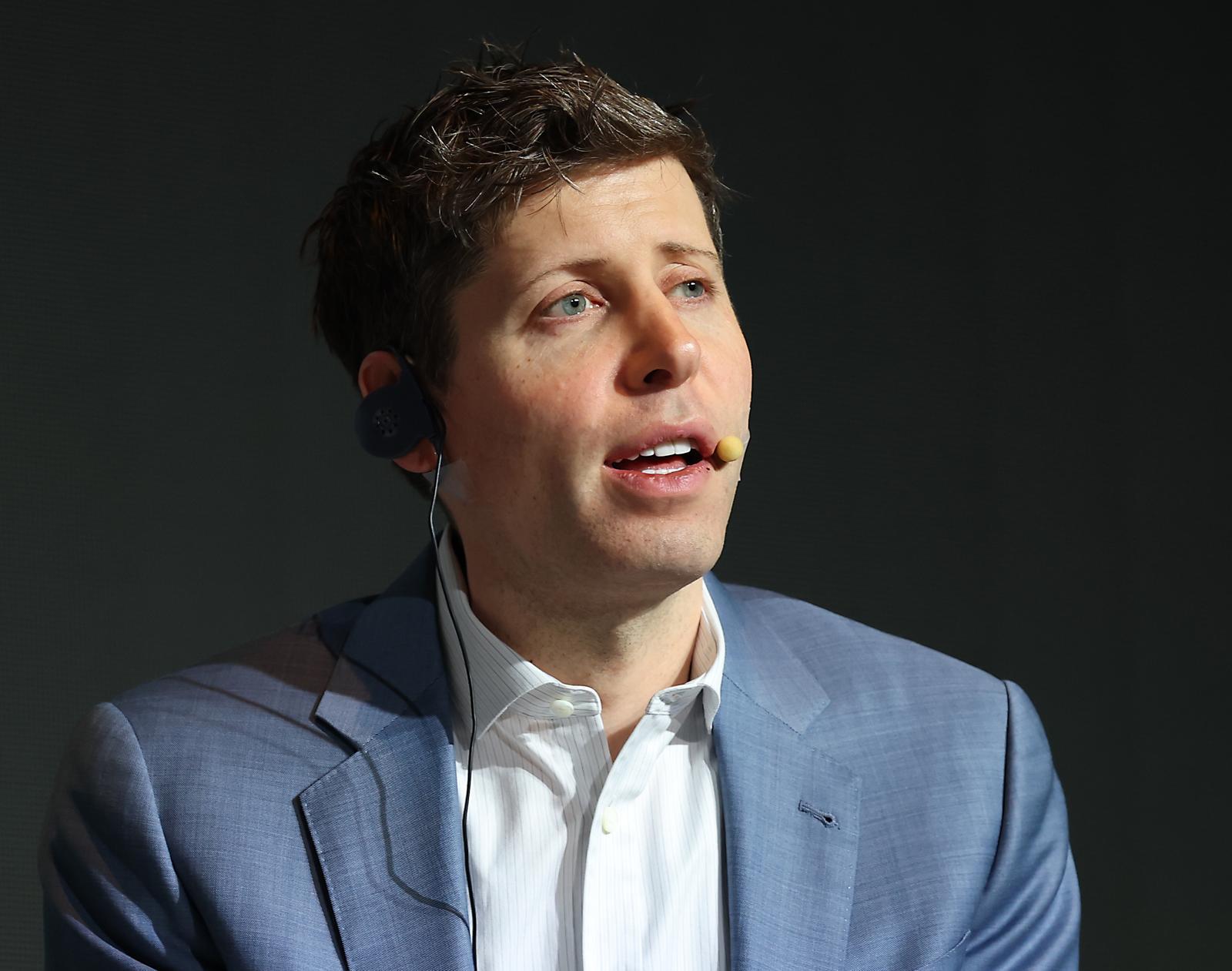 안팎서 흔들리는 ‘오픈AI’… 샘 올트먼 리더십 다시 시험대에