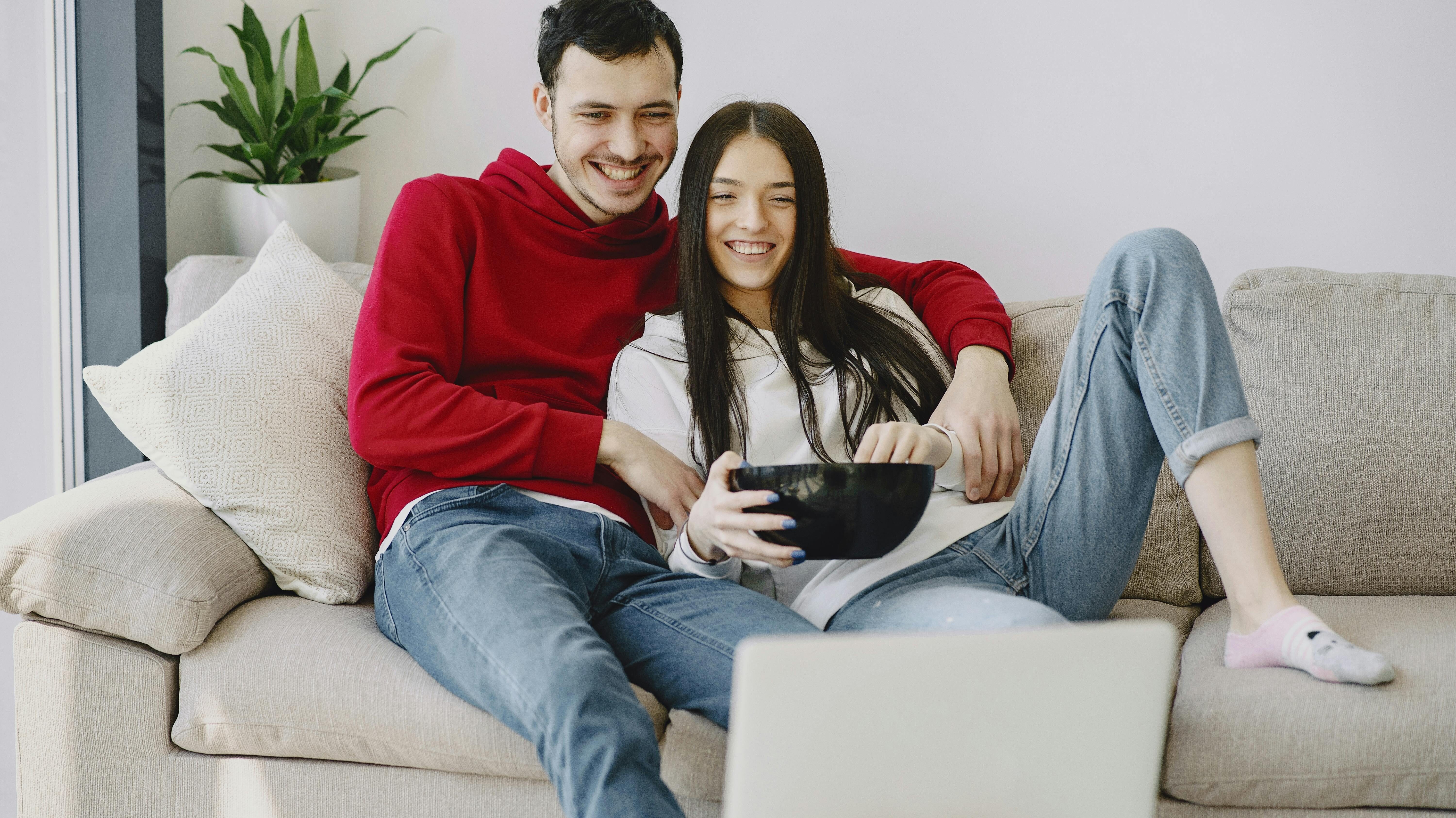 Como assistir a filmes com amigos online? Veja 4 serviços de watch party