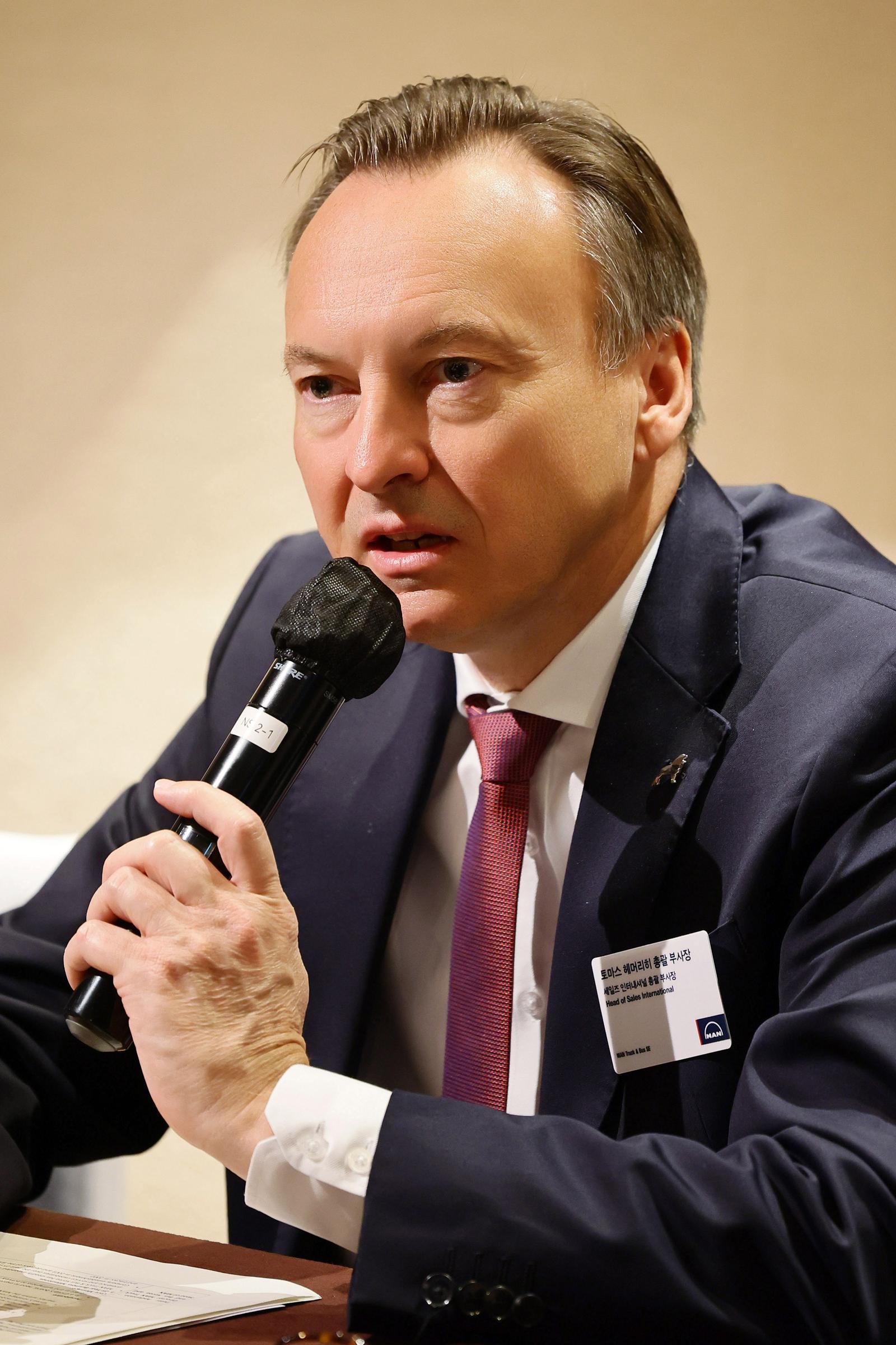 만트럭 “한국을 亞 등대시장으로… 전기트럭 곧 출시”