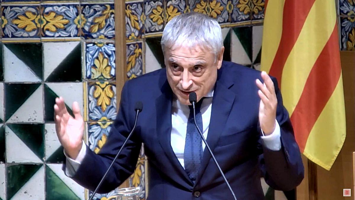 El Institut d'Estudis Catalans limpia su filial de sociología del control del grupo de Ramón Flecha