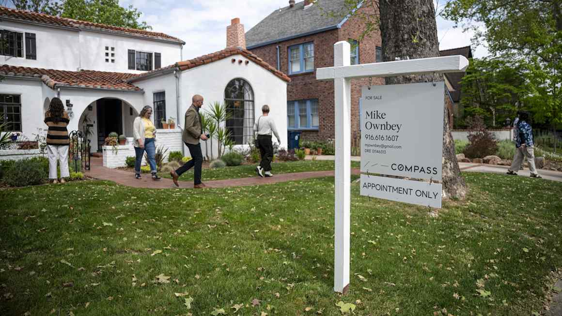 A troubling plan to revive the frozen US property market