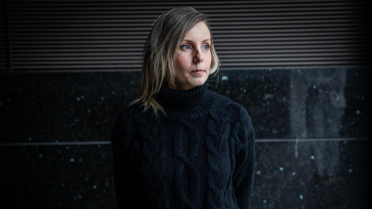 El calvario de Jessica sigue: la juez insiste en dar en adopción a su hijo sin oír al Constitucional