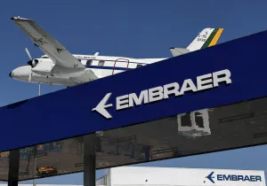 Embraer (EMBJ3) registra carteira de pedidos de US$ 32,1 bi no primeiro trimestre