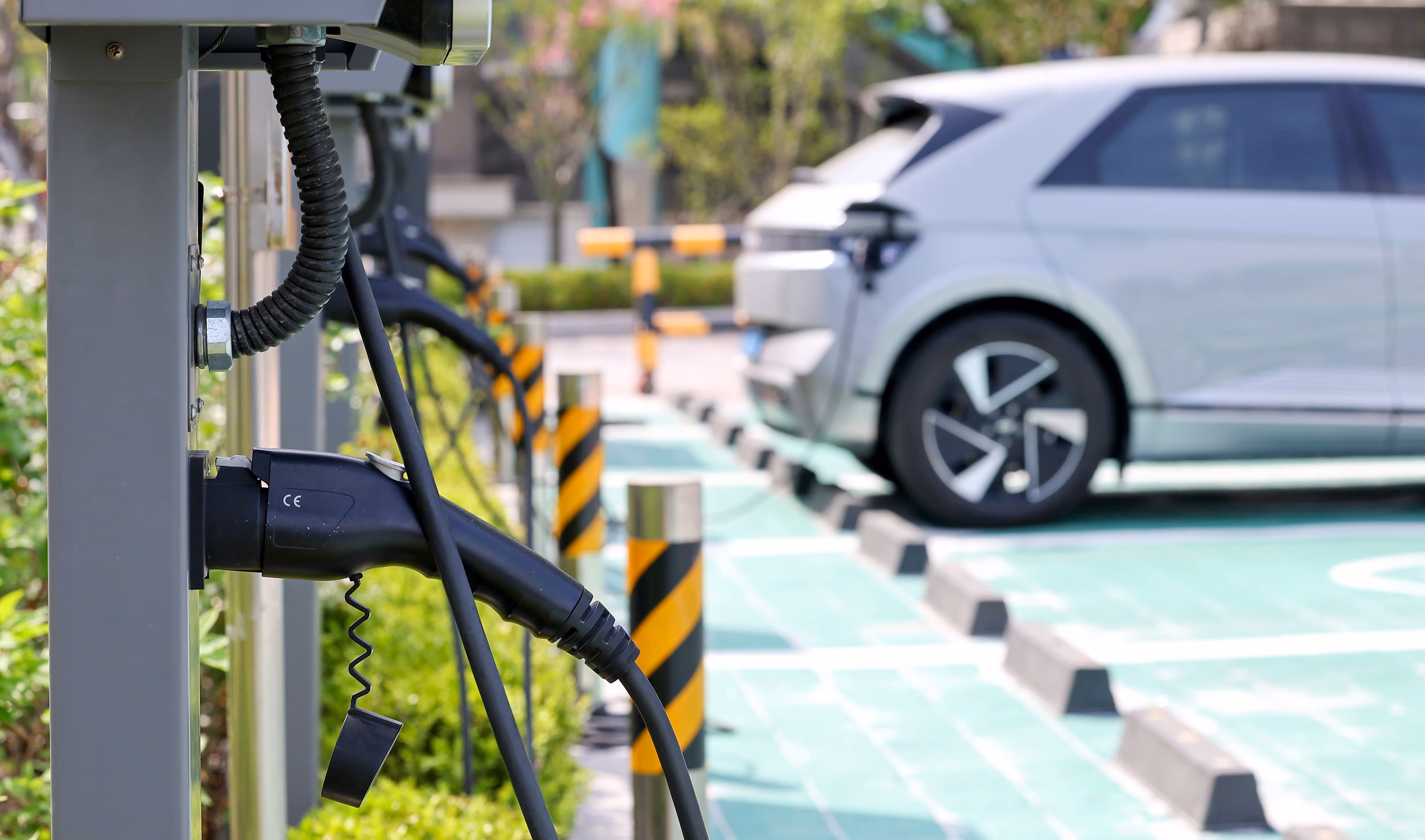 전기차 공공 충전요금 2단계서 5단계로 세분화… “완속은 더 싸게, 급속은 더 비싸게”