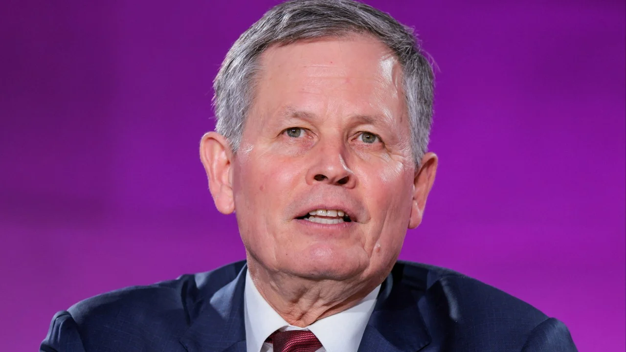 Trump ally visits China, DeepSeek releases V4, EV earnings