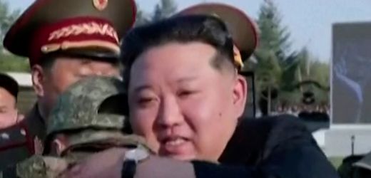 Nordkorea: Kim Jong Un inszeniert Gedenken für gefallene Soldaten im Ukraine-Krieg