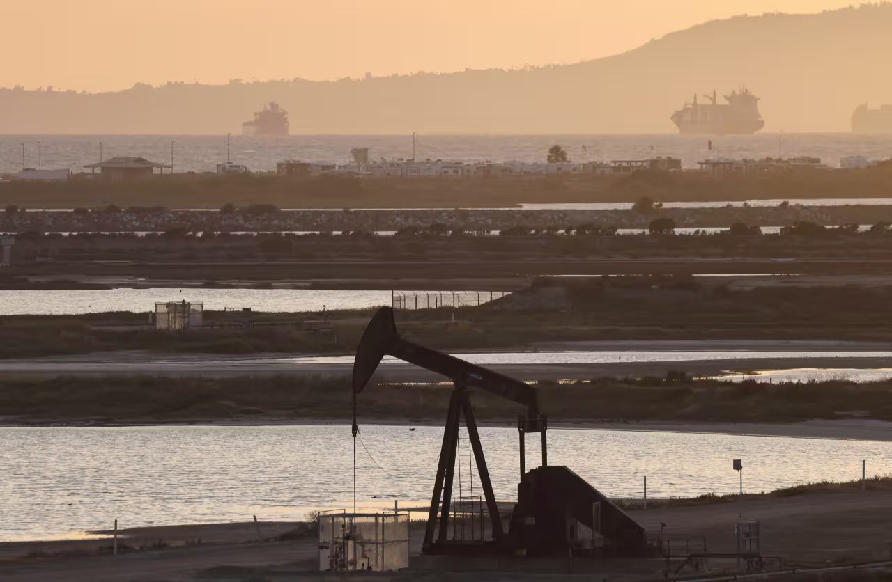 Global oil prices top $100 a barrel again after U.S.-Iran peace talks canceled — but Tehran offers deal to reopen Strait of Hormuz