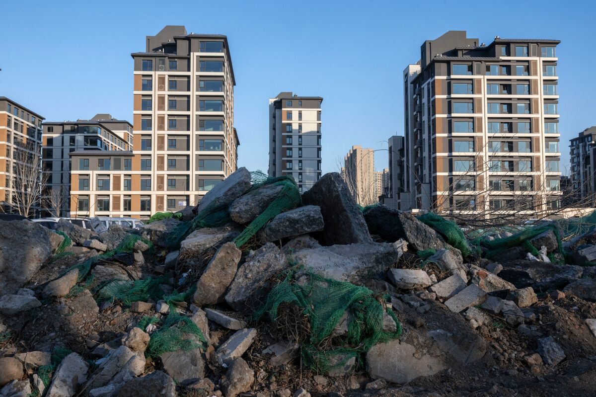 Vanke State Backer Books $5.5 Billion Loss, Most in Two Decades