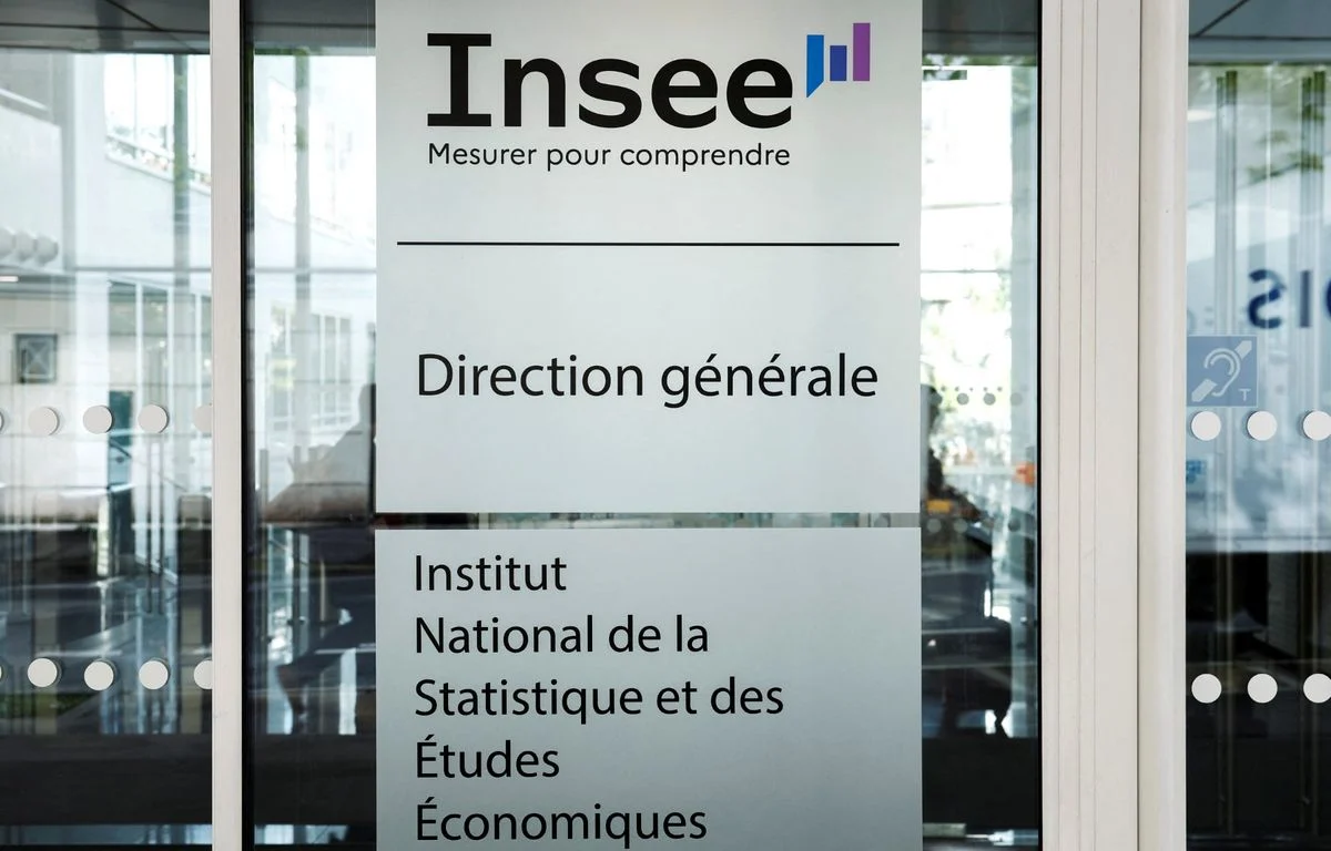 La confiance des ménages français s’est fortement dégradée en avril, selon l’Insee