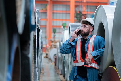 Россиянам напомнили о двойной оплате за работу в праздничные дни