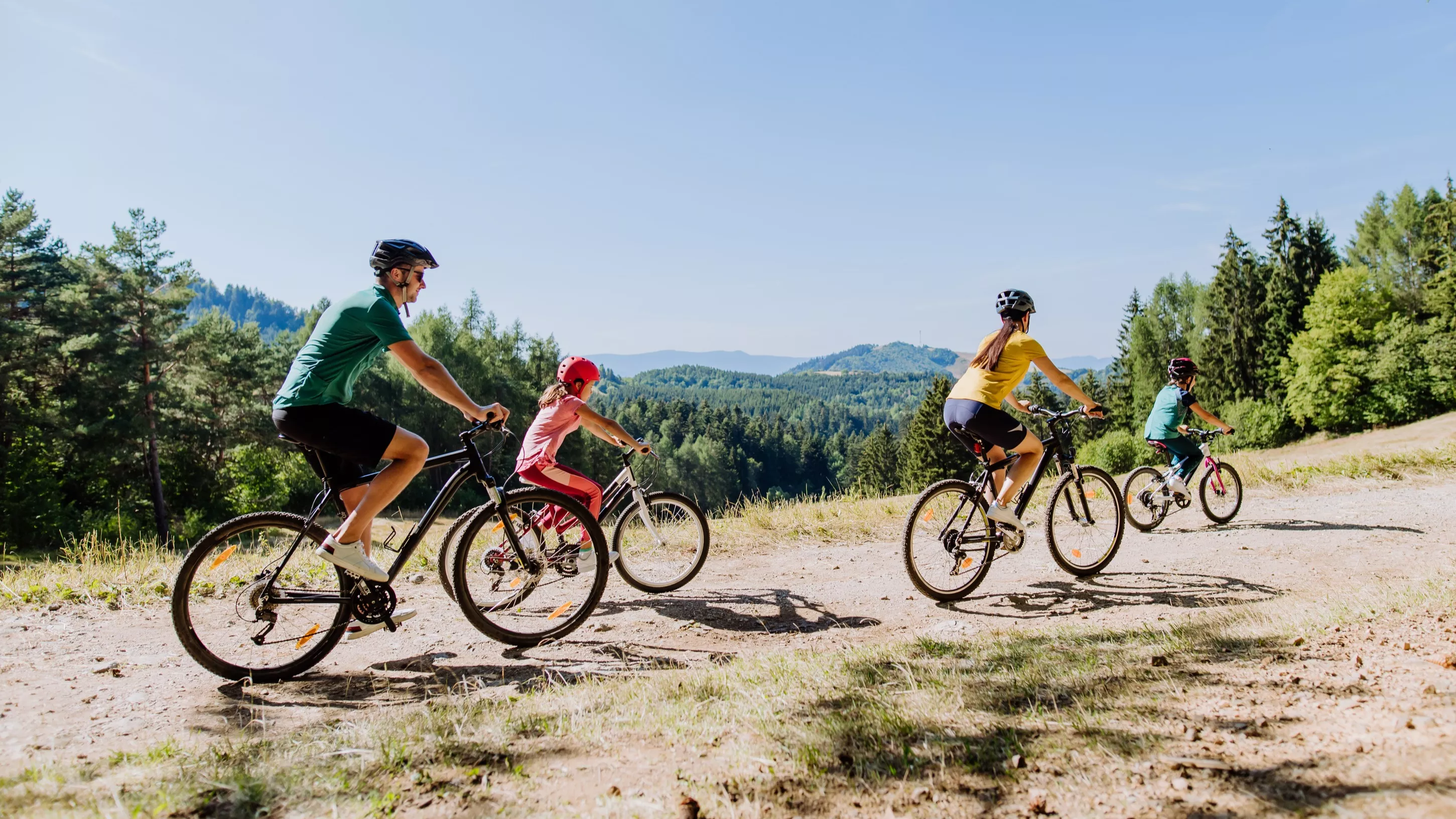 26 000 km de pistes, transport de bagages… L’incroyable essor des vacances à vélo