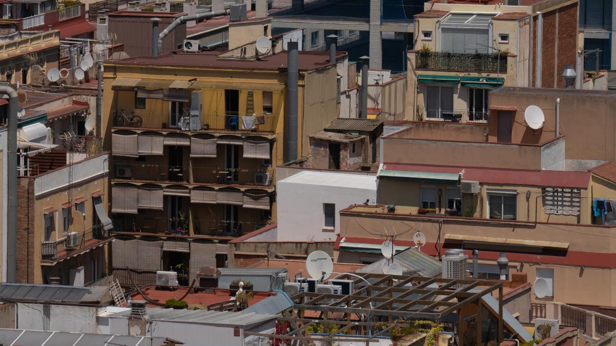 La mitad de los jóvenes de 26 a 34 años que vive con sus padres lo hace porque no puede pagar una vivienda