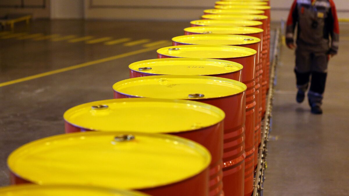 Billion-Barrel Hormuz Oil Shock Is About to Crash Demand