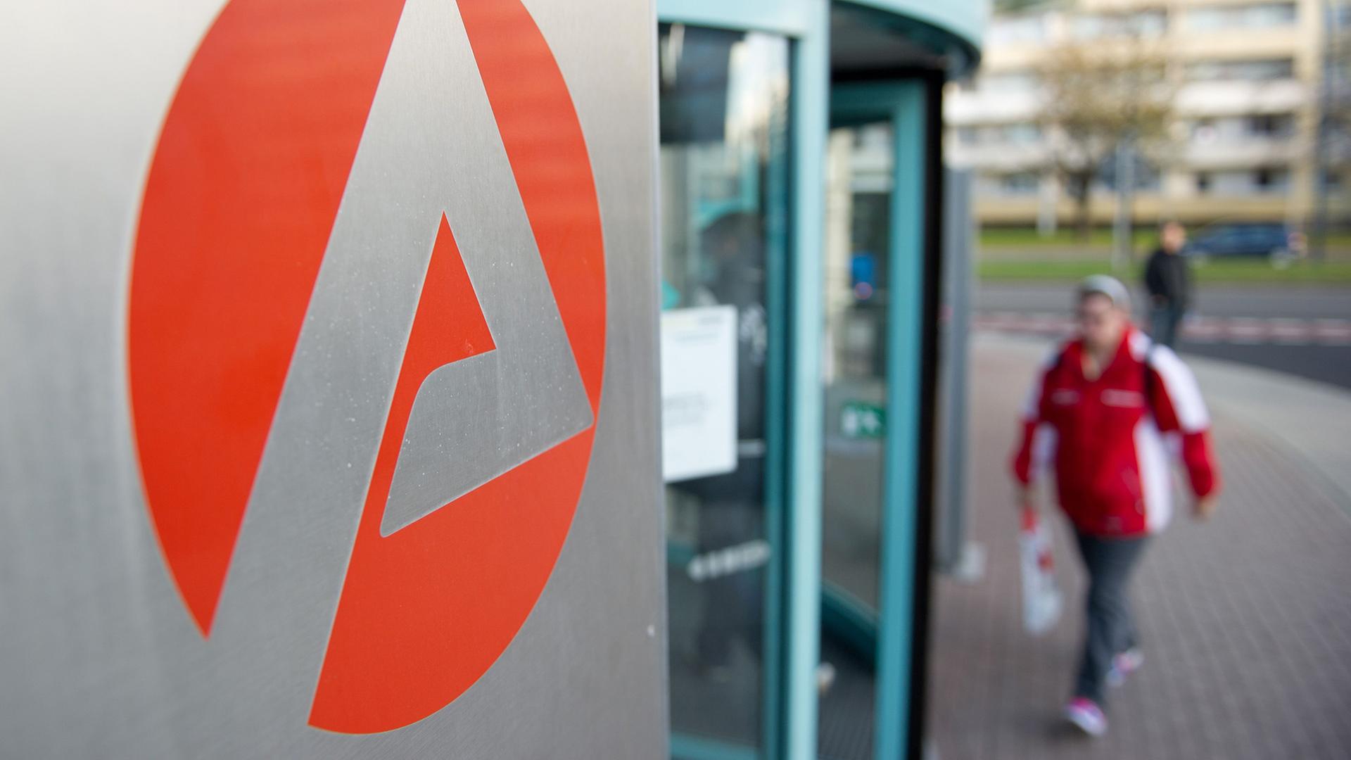 Zahl der Arbeitslosen verharrt über Drei-Millionen-Marke