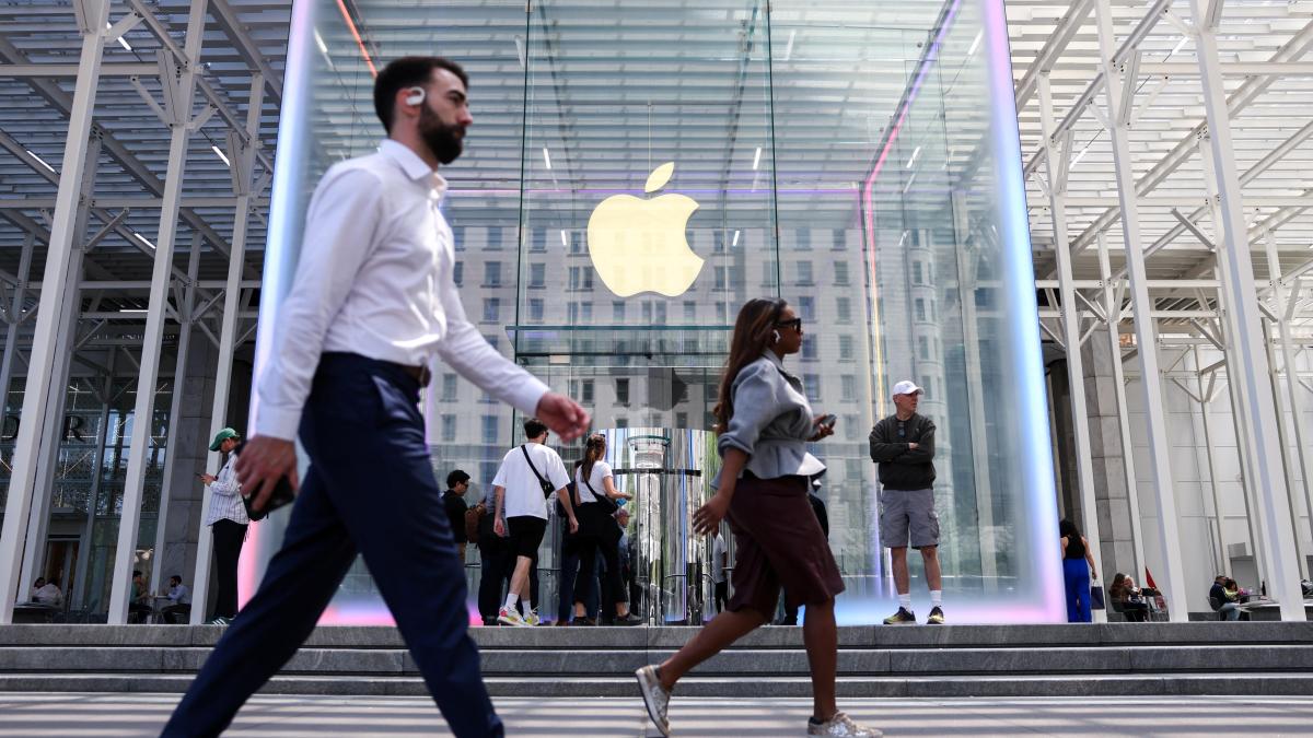 Apple lanza un nuevo iPhone 17e, su smartphone más asequible, y otro modelo del iPad Air