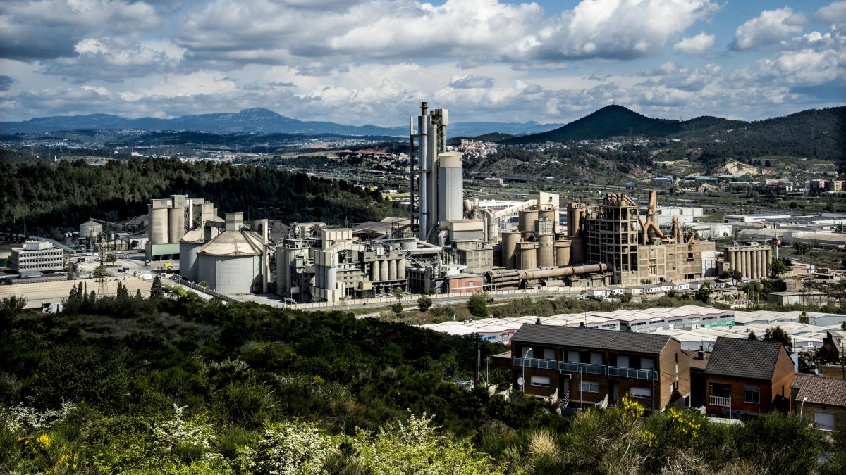 Pablo Molins entra en el consejo de la cementera familiar