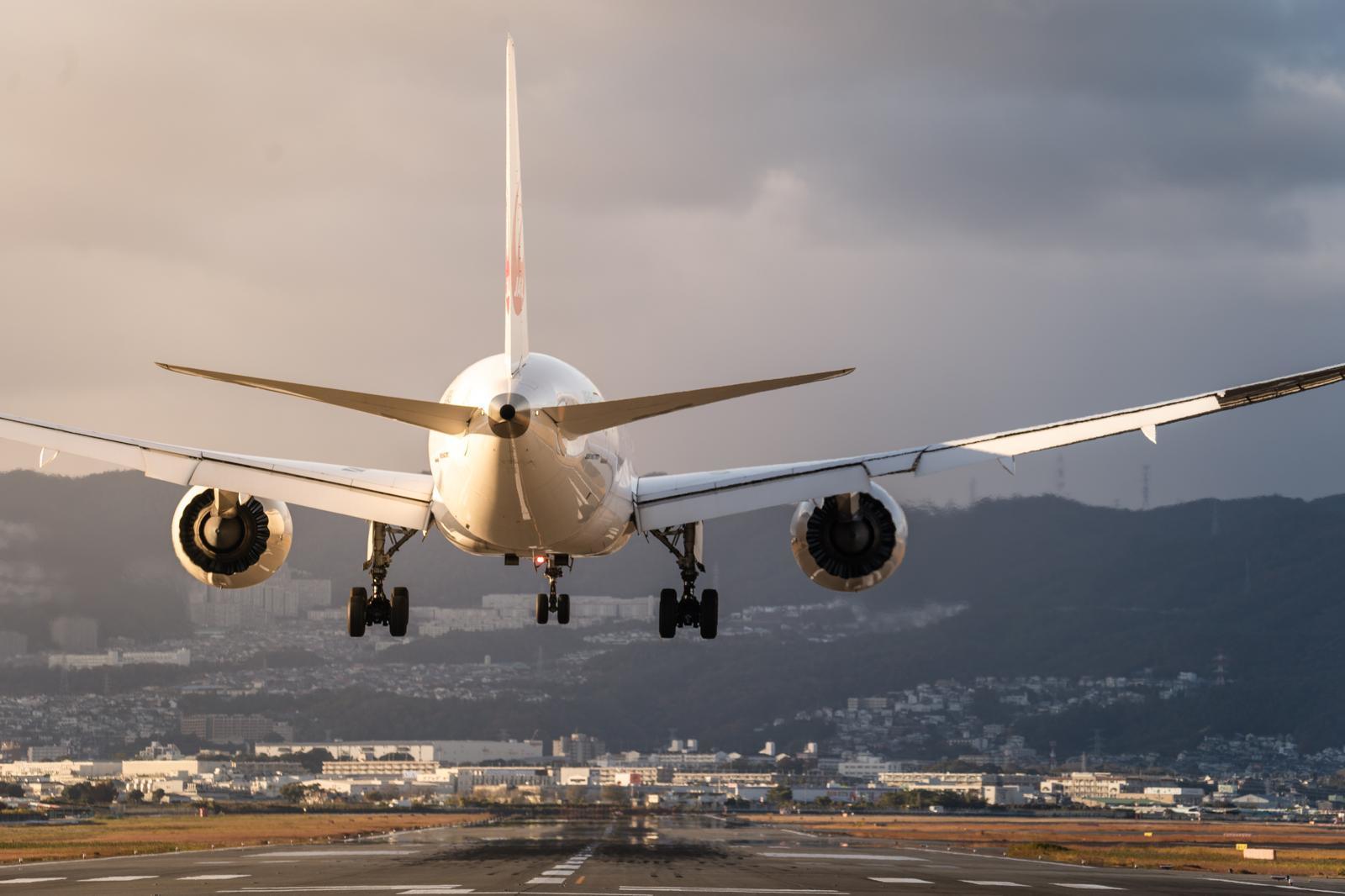 편의점 국제택배 ‘유가 폭탄’… 내달부터 평균 7% 운임인상