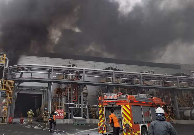 경주 건천산단 제조업체 화재… 3시간 만에 완진